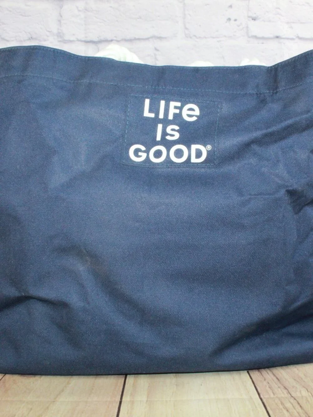 Life Is Good excellent used